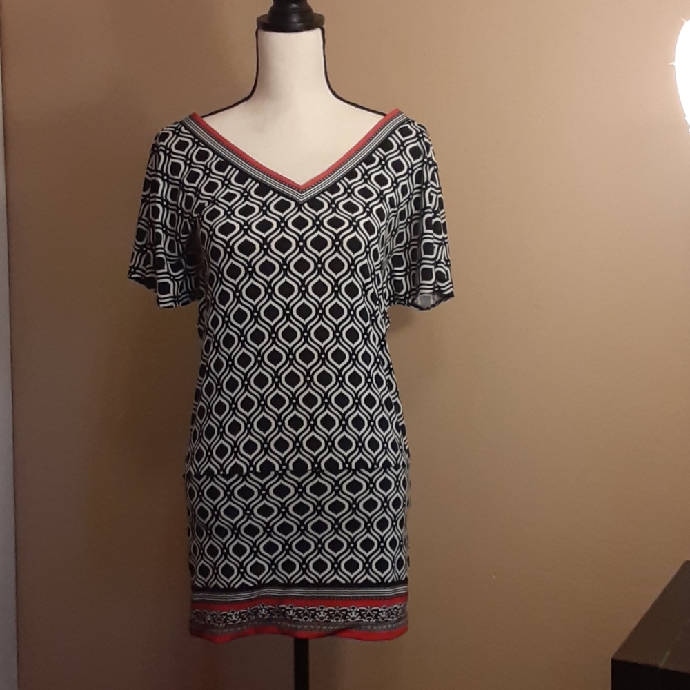 White House Black Market tunic top